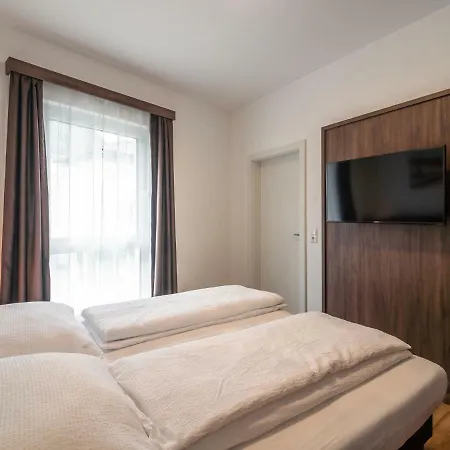 Centre Apartment *